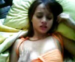 Hintli türbanlı porno seksi kız kirli ses ile alır