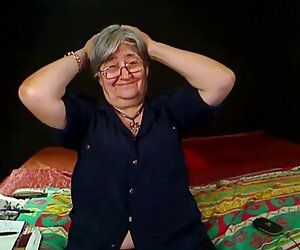 Sarışın bir kafa ve bir türbanlı sex porno izle bacak verir