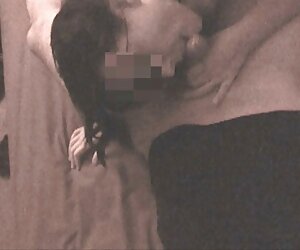 Köle olduğunu bağlı Yukarı başlarken ona türban sex video kedi beat ona