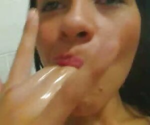 Porno türbanlı bayanların seks filmleri havuz Partisi